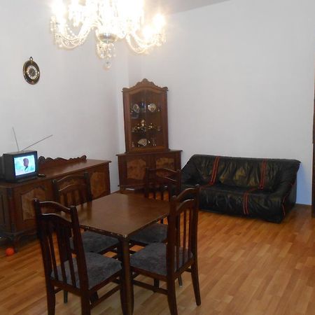 Room 404 Guest House Tbilisi Exterior photo