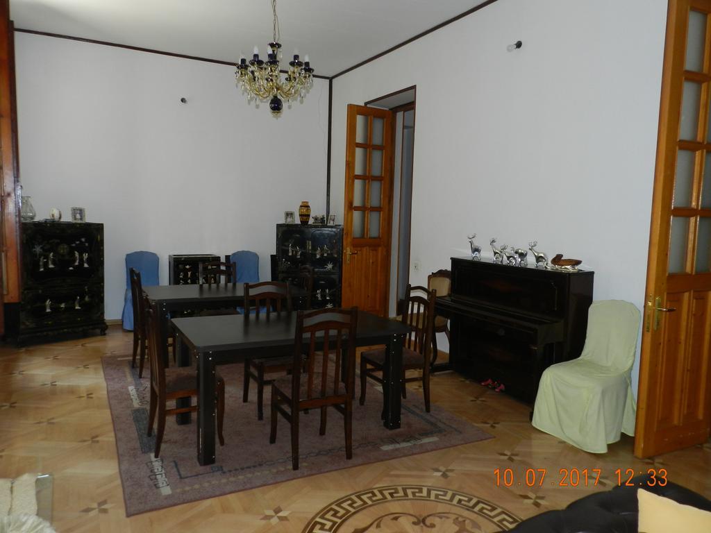 Room 404 Guest House Tbilisi Exterior photo